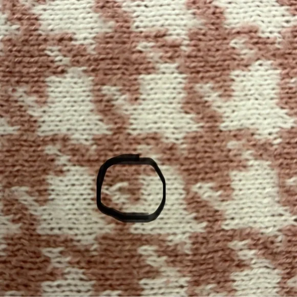 Abercrombie Kids Pink and White V-Neck Sweater Vest-Size 11/12 - Picture 6 of 6